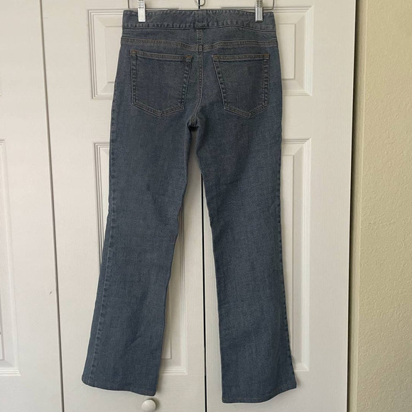 Theory Medium Wash Cotton Blend Straight Leg Jeans, Size 2 🗣 - Picture 2 of 3